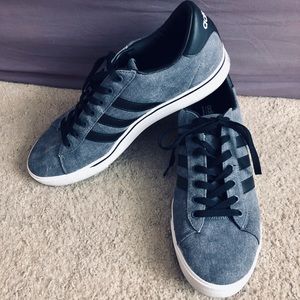 Men’s Adidas Cloudfoam Canvas Shoe Sz. 11